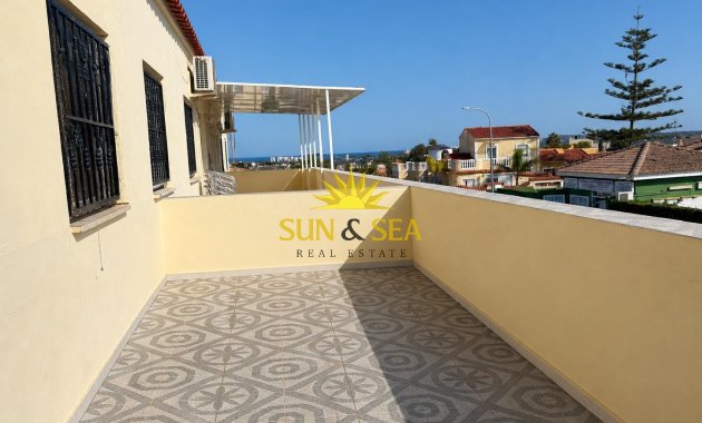 Resale - Villa - San Fulgencio