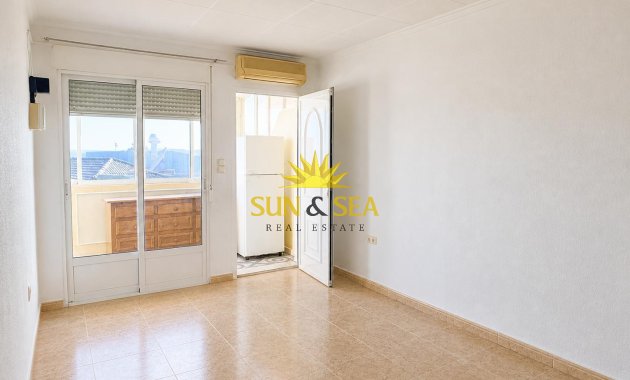 Resale - Villa - San Fulgencio