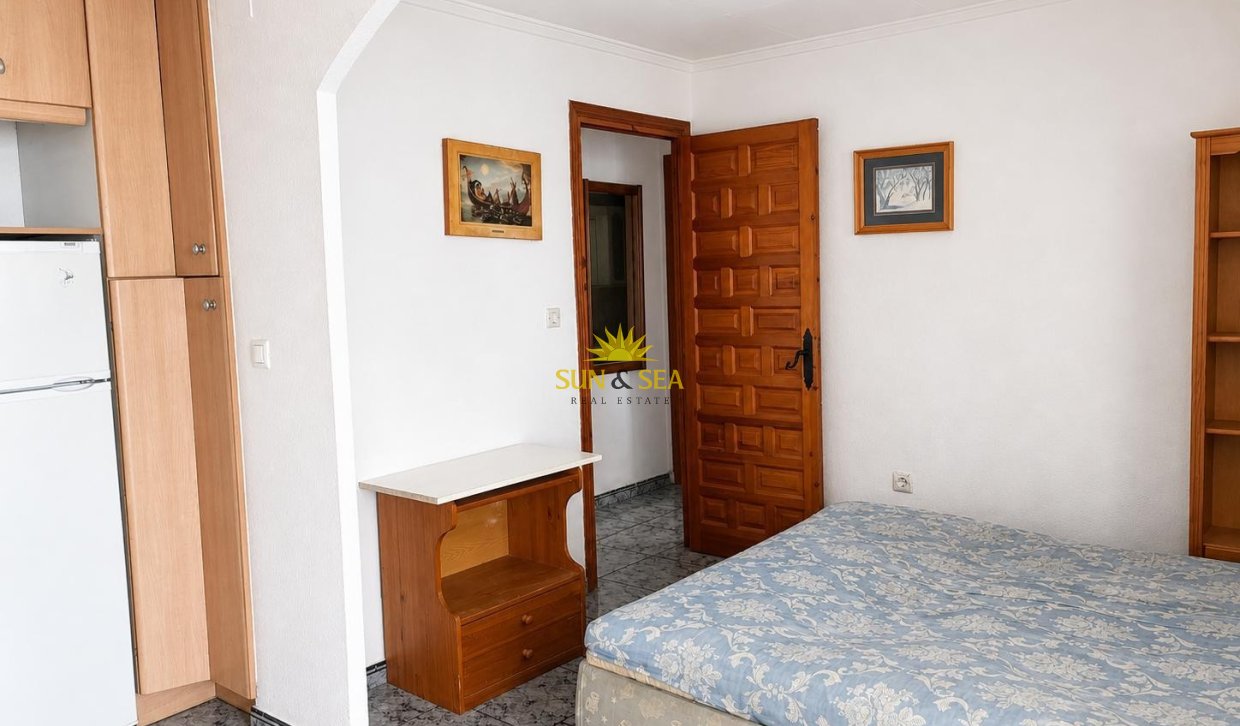 Resale - Villa - San Fulgencio