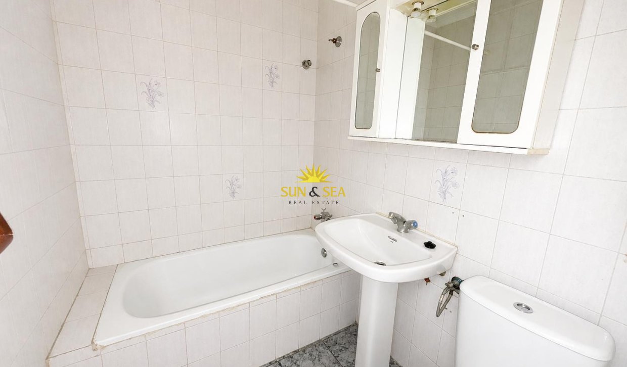 Resale - Villa - San Fulgencio