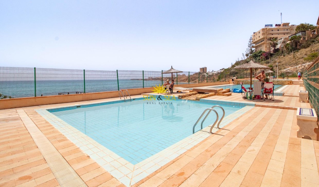 Resale - Apartment - Torrevieja - Cabo Cervera
