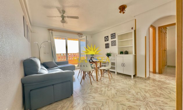 Resale - Apartment - Torrevieja - Cabo Cervera