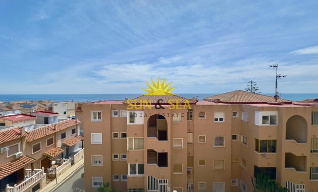 Resale - Apartment - Torrevieja - Cabo Cervera