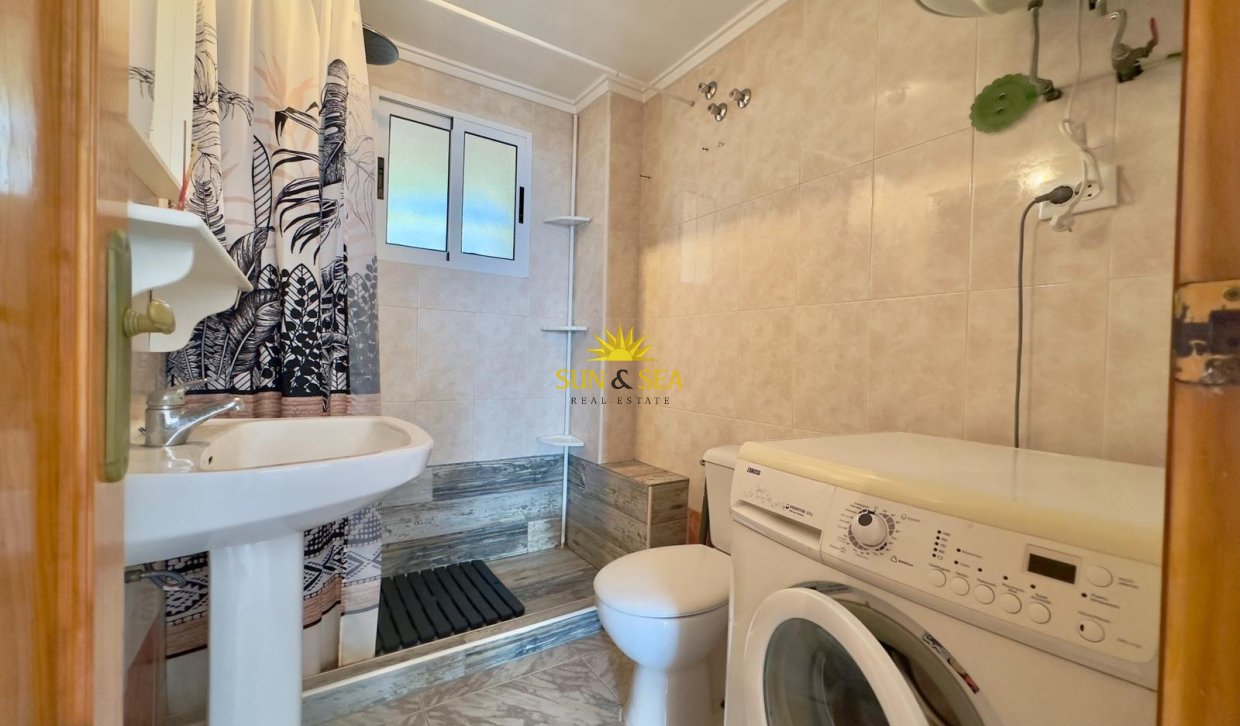 Resale - Apartment - Torrevieja - Cabo Cervera