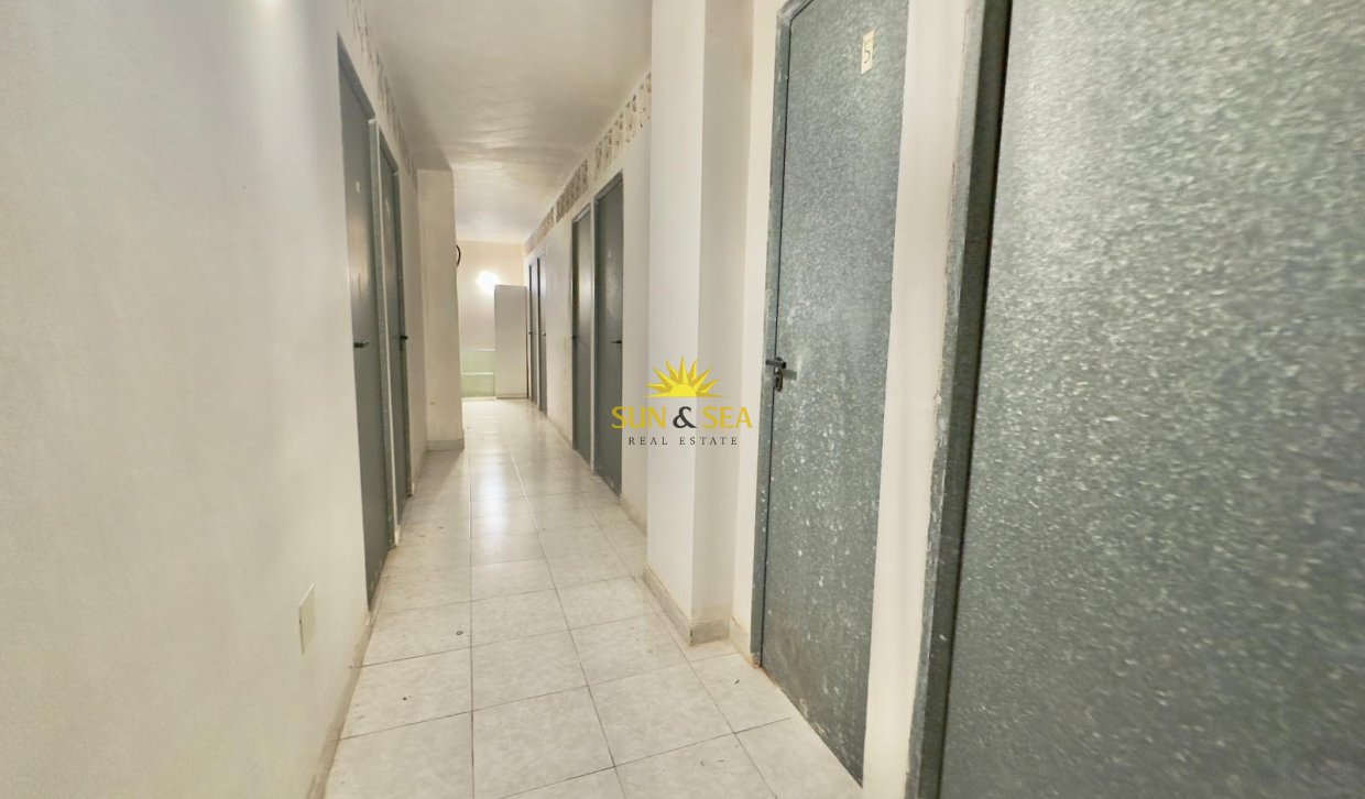 Resale - Apartment - Torrevieja - Cabo Cervera