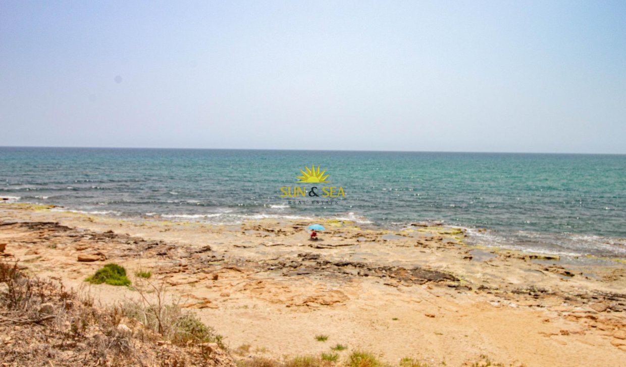 Resale - Apartment - Torrevieja - Cabo Cervera