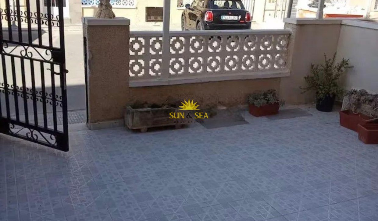 Alquiler a largo plazo - Bungalow - Santa Pola - Playa Lisa