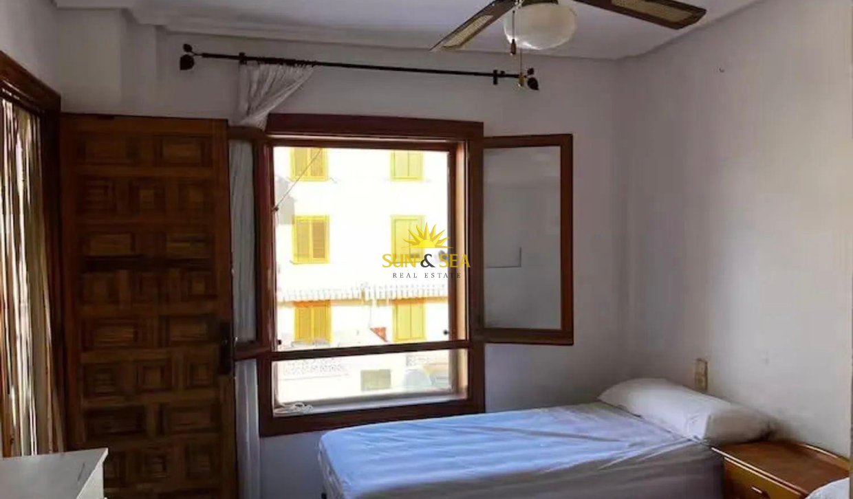 Alquiler a largo plazo - Bungalow - Santa Pola - Playa Lisa