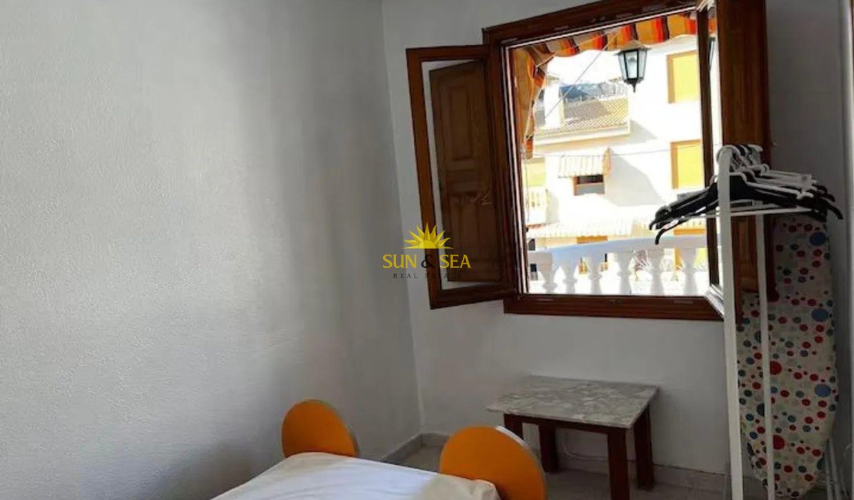 Alquiler a largo plazo - Bungalow - Santa Pola - Playa Lisa