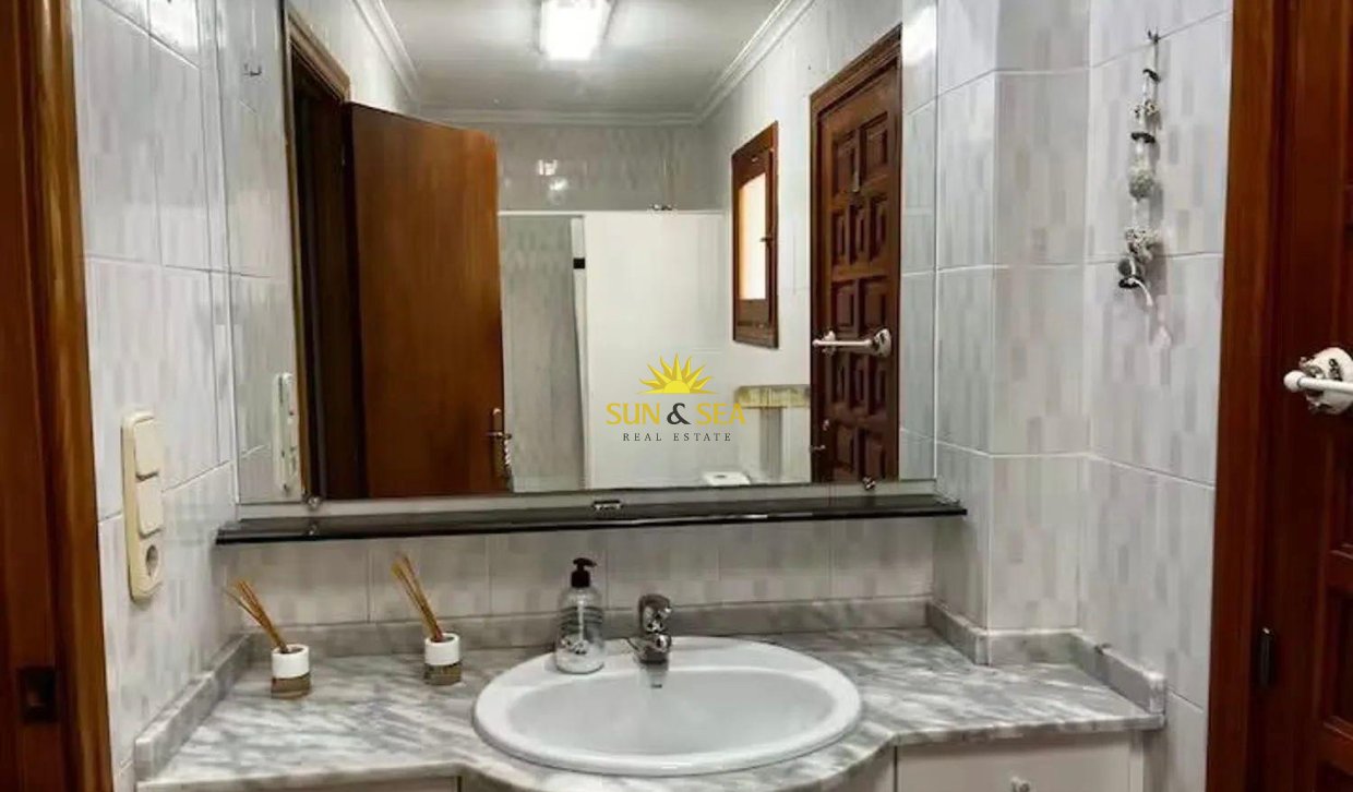 Alquiler a largo plazo - Bungalow - Santa Pola - Playa Lisa
