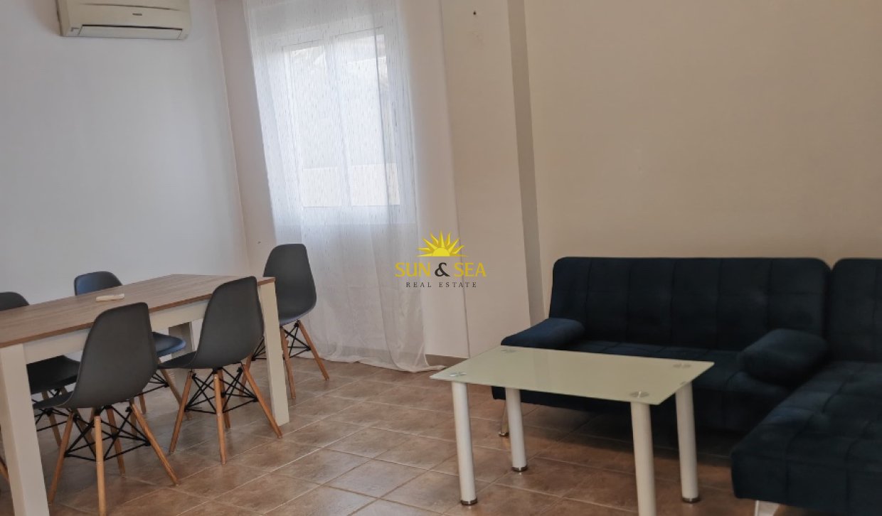 Location à long terme - Villa - Bigastro