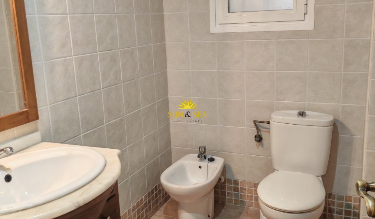 Location à long terme - Villa - Bigastro