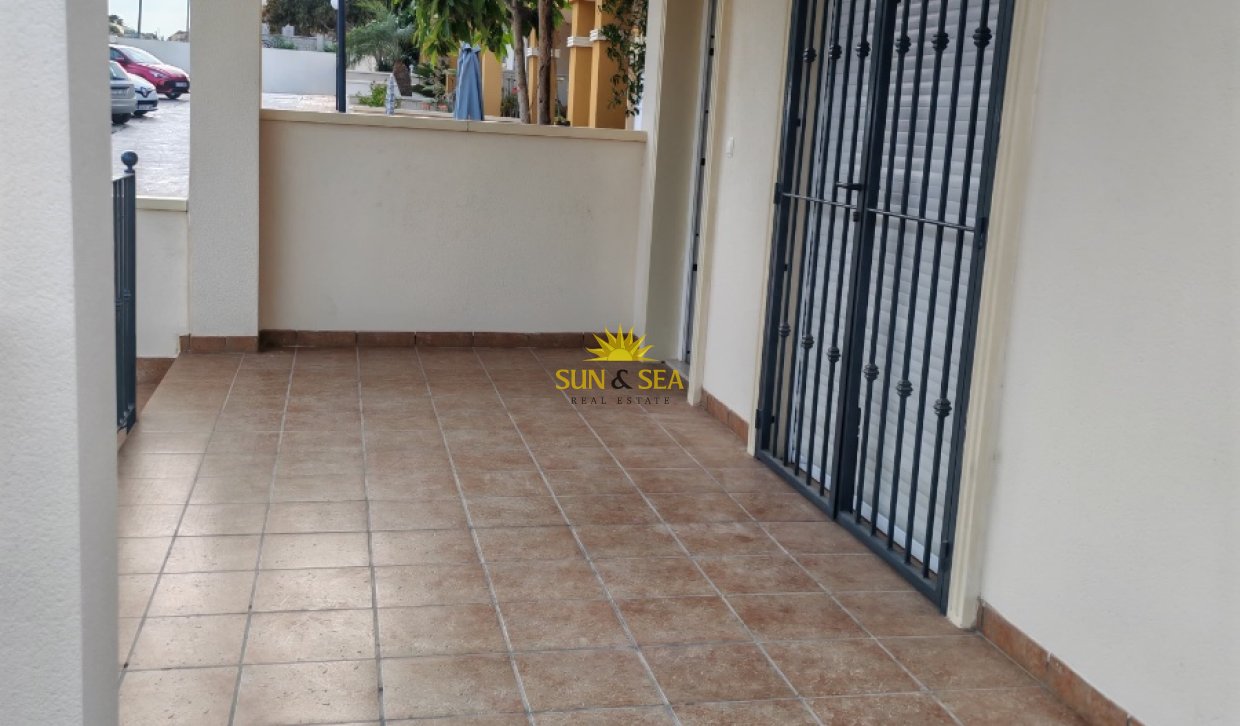 Location à long terme - Villa - Bigastro