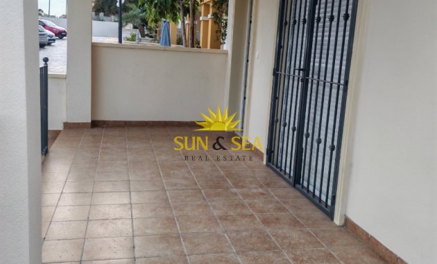Location à long terme - Villa - Bigastro