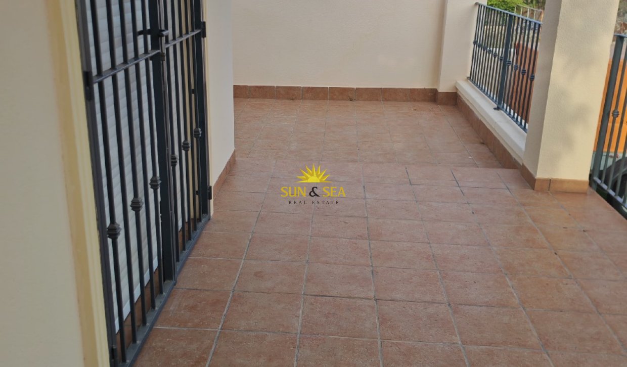 Location à long terme - Villa - Bigastro