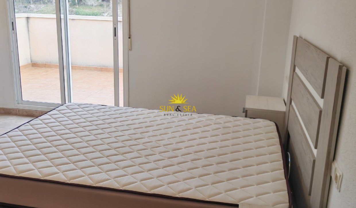 Location à long terme - Villa - Bigastro