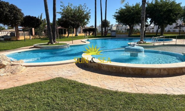 Location à long terme - Villa - Orihuela Costa
