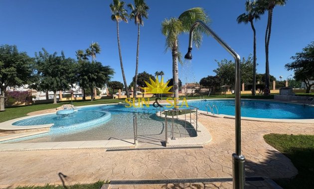 Location à long terme - Villa - Orihuela Costa