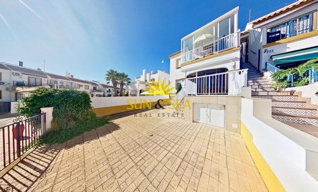 Location à long terme - Villa - Orihuela Costa