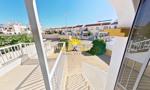 Location à long terme - Villa - Orihuela Costa