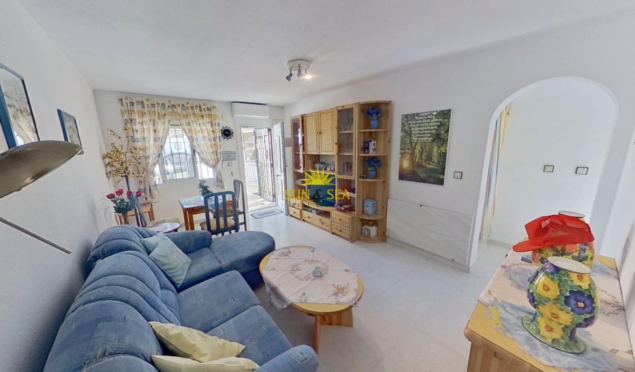 Location à long terme - Villa - Orihuela Costa