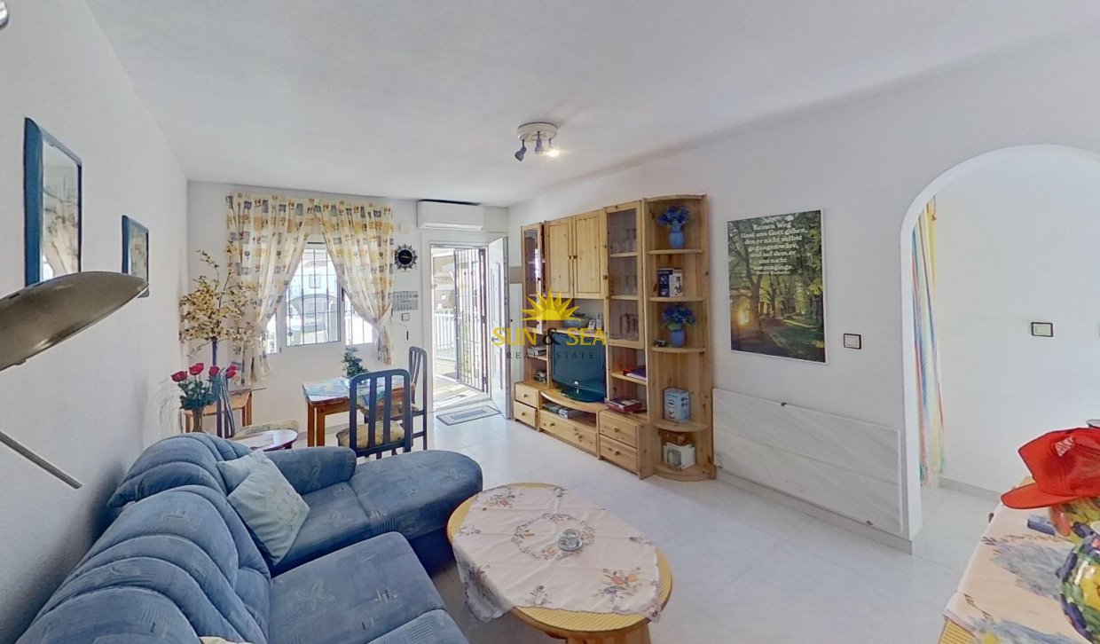 Location à long terme - Villa - Orihuela Costa