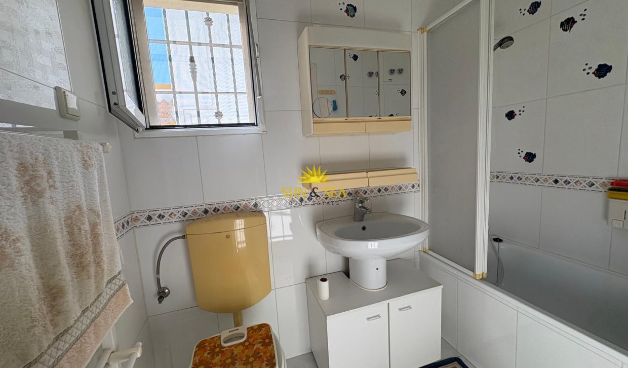 Location à long terme - Villa - Orihuela Costa