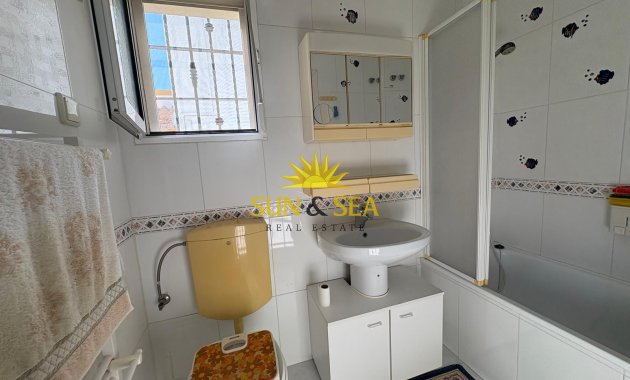 Location à long terme - Villa - Orihuela Costa