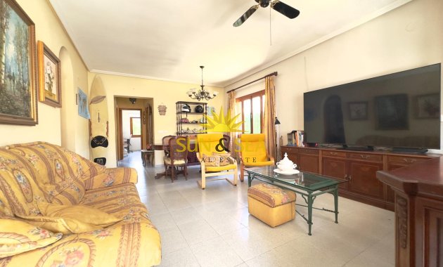Revente - Villa - Orihuela Costa - La Zenia