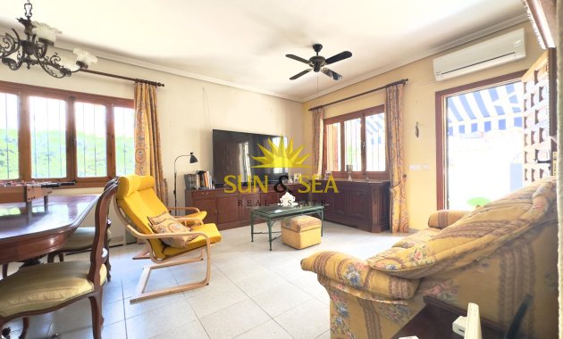 Revente - Villa - Orihuela Costa - La Zenia