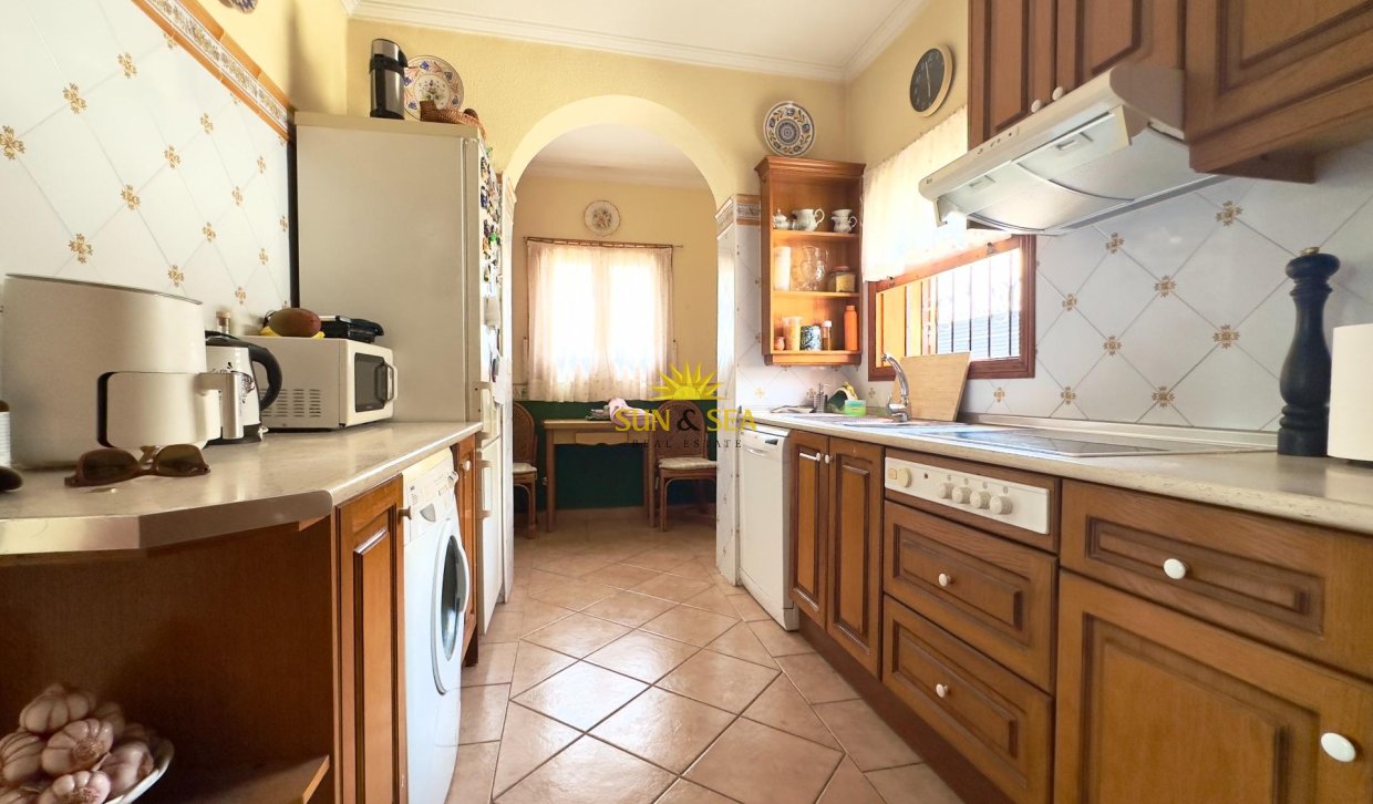 Revente - Villa - Orihuela Costa - La Zenia