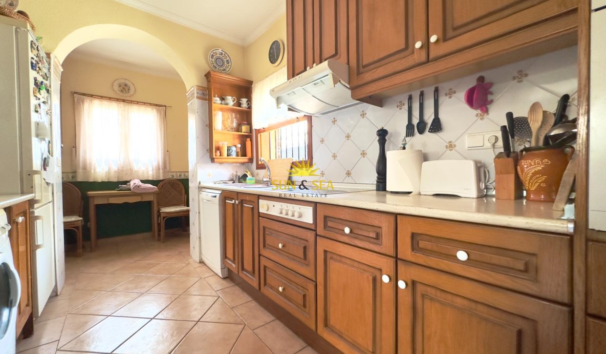 Revente - Villa - Orihuela Costa - La Zenia