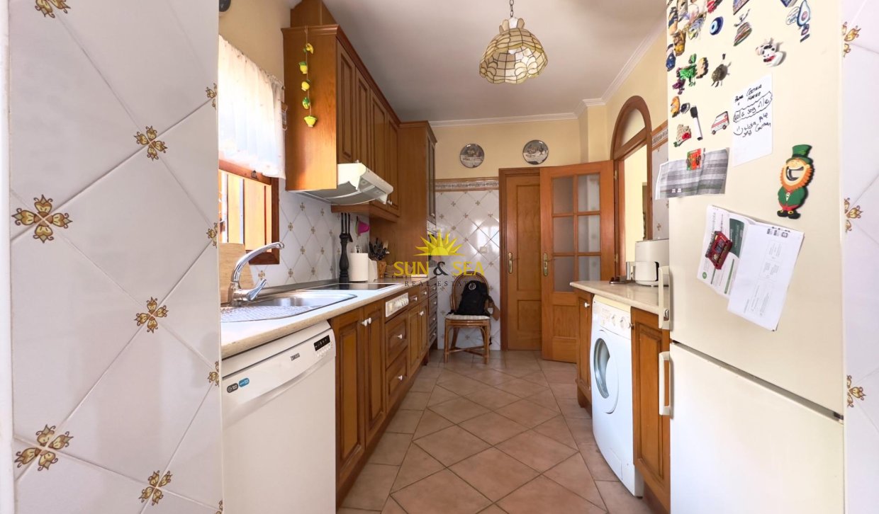 Revente - Villa - Orihuela Costa - La Zenia