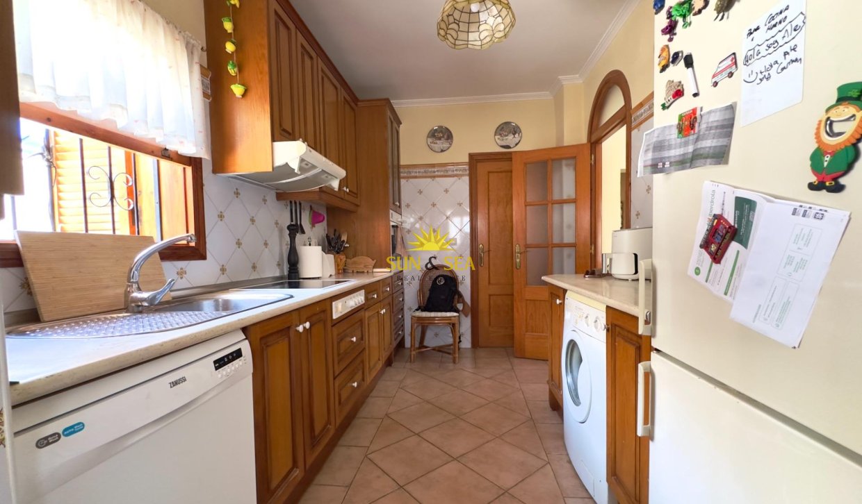 Revente - Villa - Orihuela Costa - La Zenia