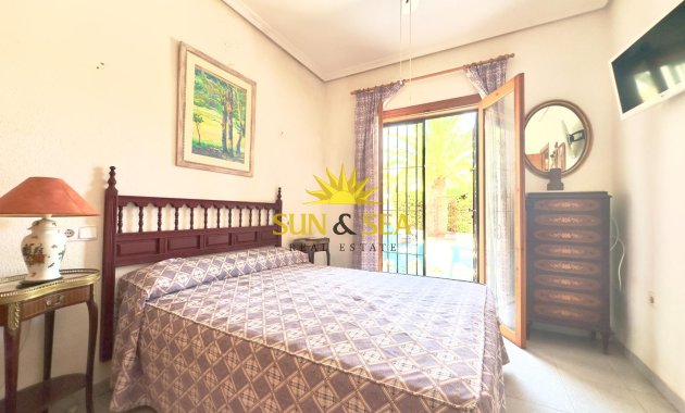 Revente - Villa - Orihuela Costa - La Zenia