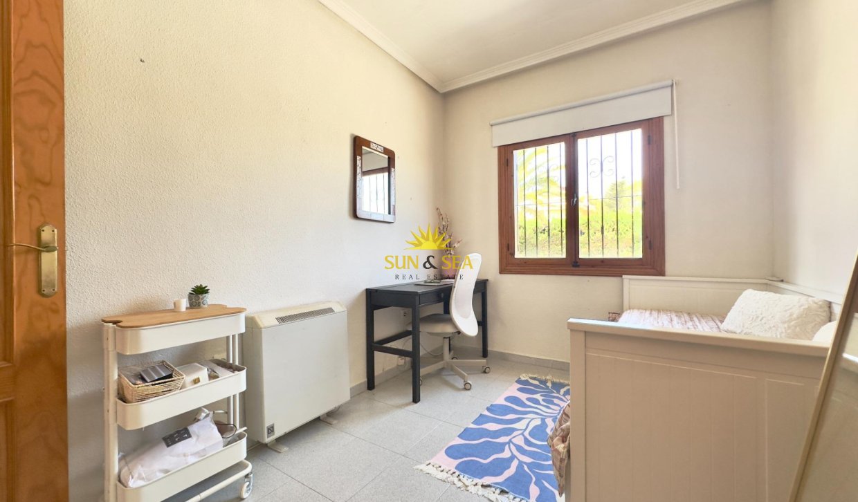 Revente - Villa - Orihuela Costa - La Zenia