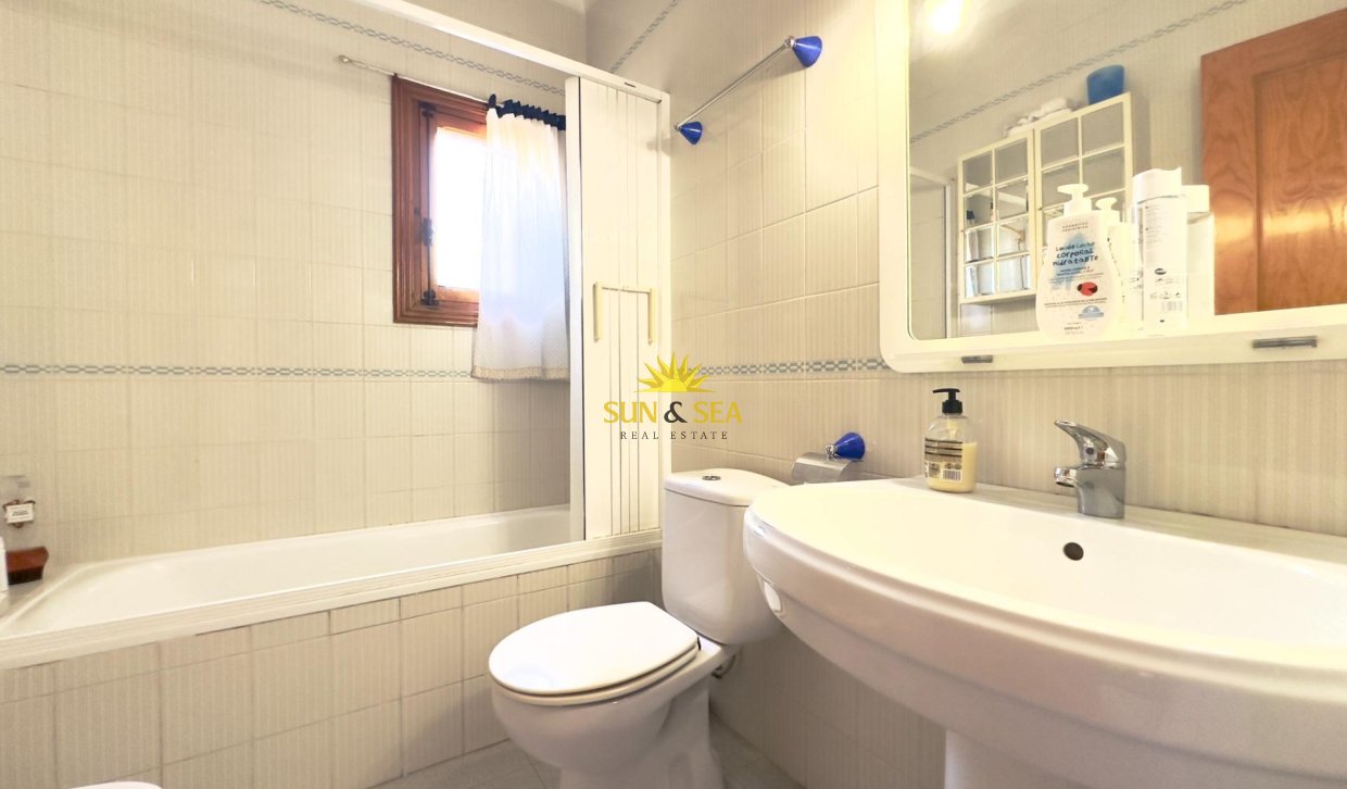 Revente - Villa - Orihuela Costa - La Zenia