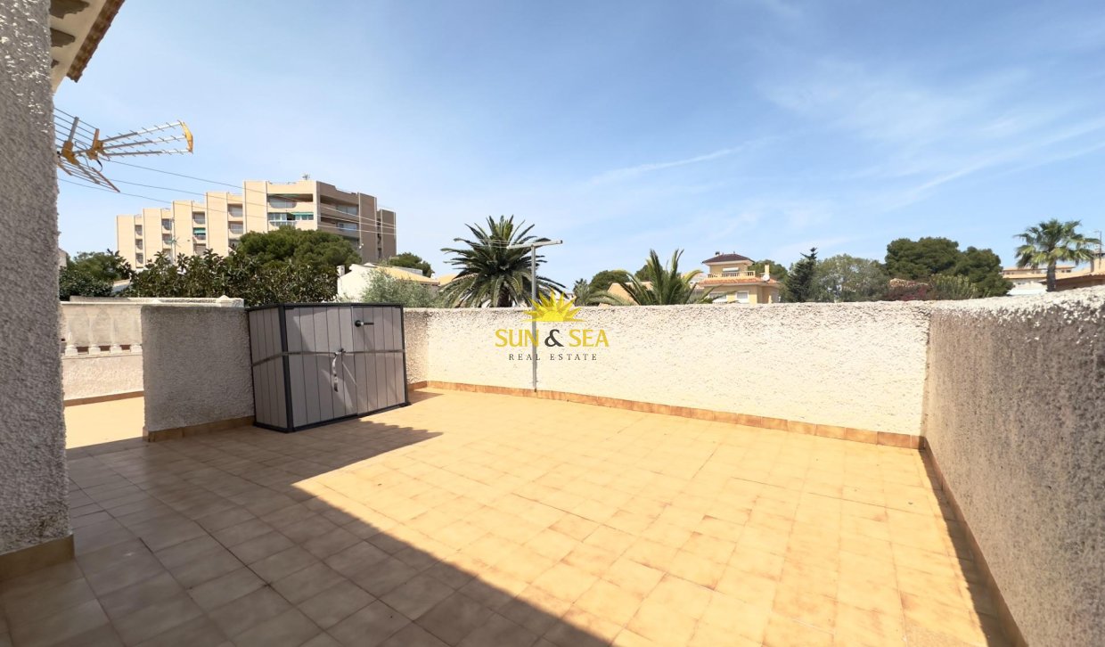 Revente - Villa - Orihuela Costa - La Zenia