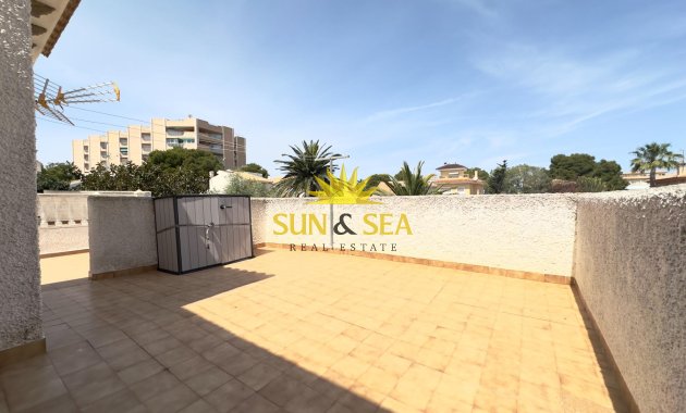 Revente - Villa - Orihuela Costa - La Zenia