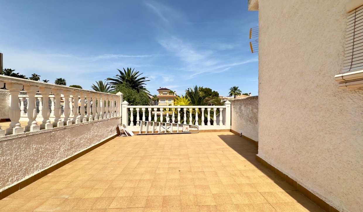 Revente - Villa - Orihuela Costa - La Zenia