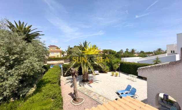 Revente - Villa - Orihuela Costa - La Zenia