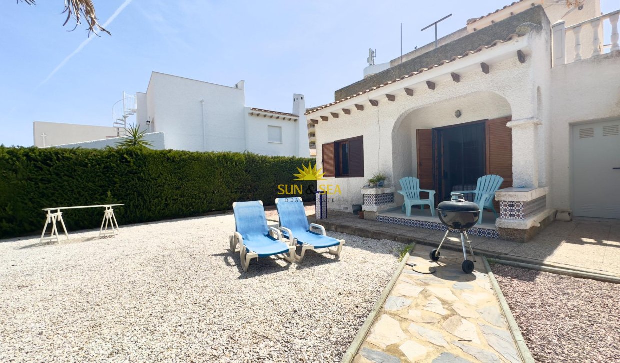 Revente - Villa - Orihuela Costa - La Zenia