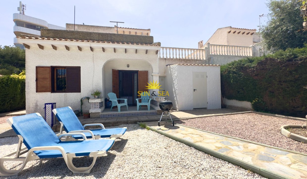 Revente - Villa - Orihuela Costa - La Zenia