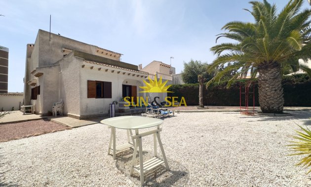 Revente - Villa - Orihuela Costa - La Zenia