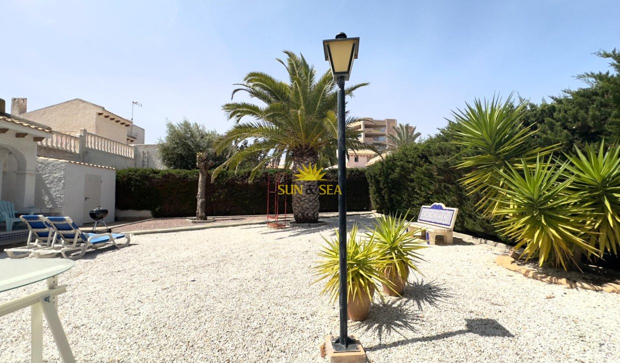 Revente - Villa - Orihuela Costa - La Zenia