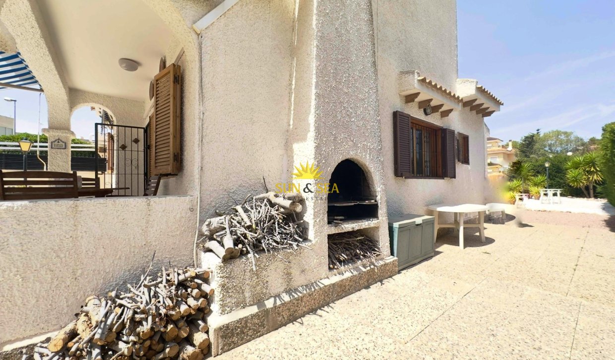 Revente - Villa - Orihuela Costa - La Zenia