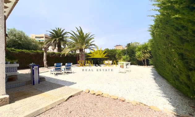 Revente - Villa - Orihuela Costa - La Zenia