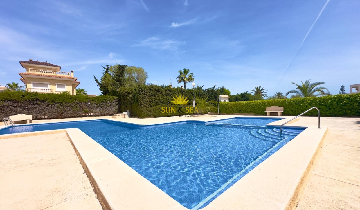 Revente - Villa - Orihuela Costa - La Zenia