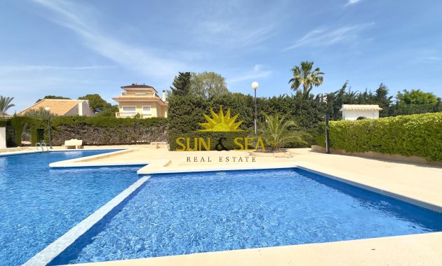 Revente - Villa - Orihuela Costa - La Zenia