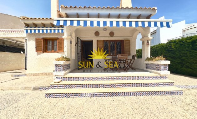 Revente - Villa - Orihuela Costa - La Zenia